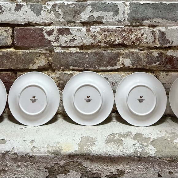 Set of 5 Nina Ricci Plasier De La MAISON green white and gold plates. - Picture 5 of 9